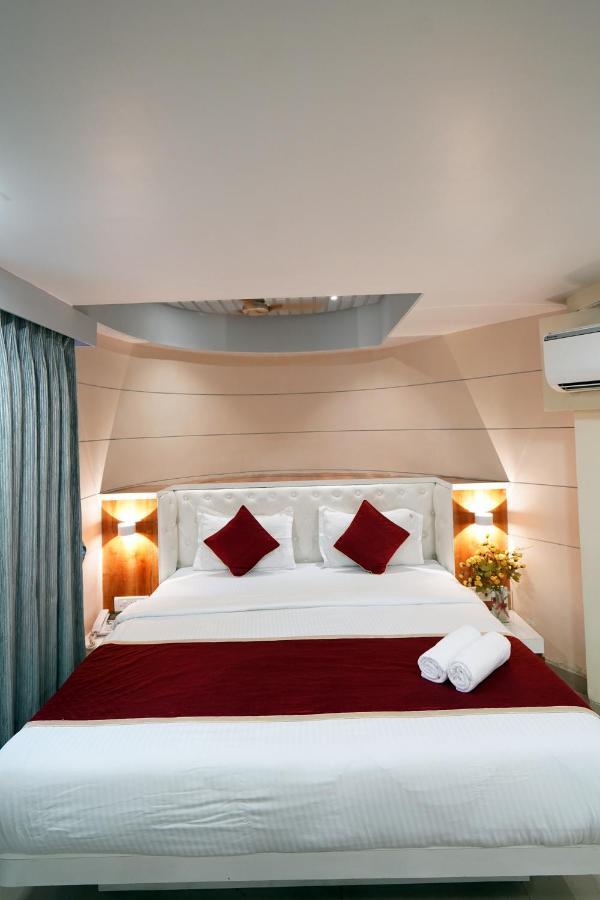 Hotel J K Regency Mumbai  Buitenkant foto