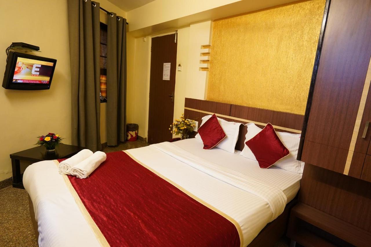 Hotel J K Regency Mumbai  Buitenkant foto