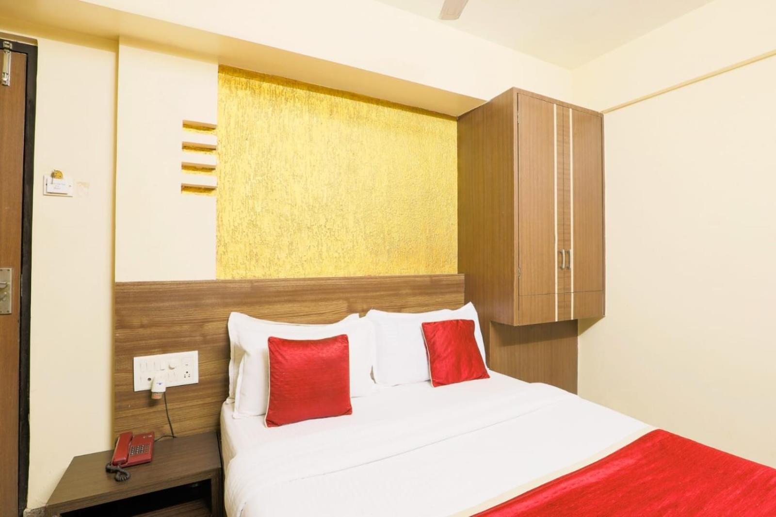 Hotel J K Regency Mumbai  Buitenkant foto